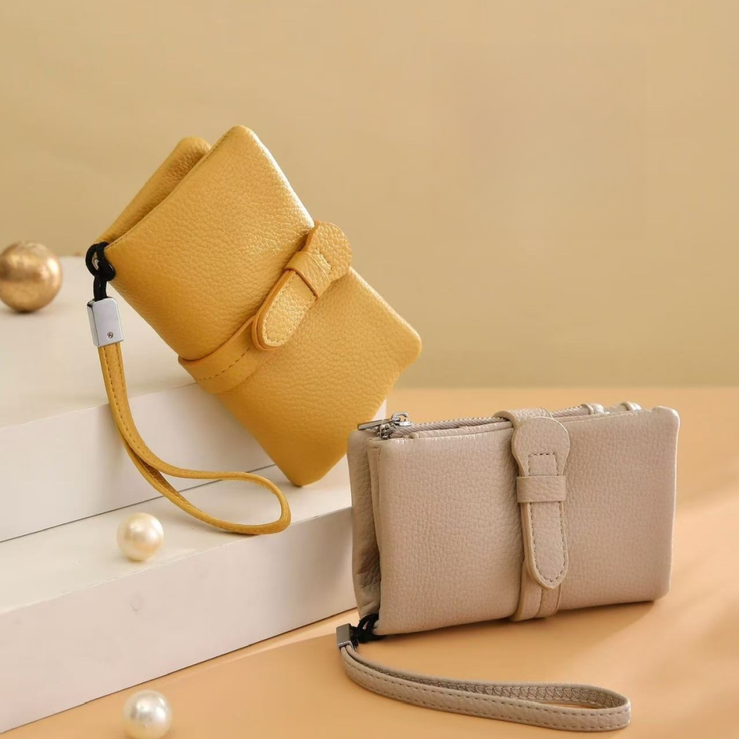 Small Bifold Soft Purse with Wristlet W23XX7028